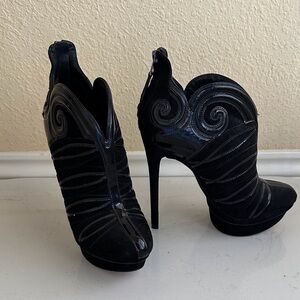 NWOB Brian Atwood Figara Platform Boot